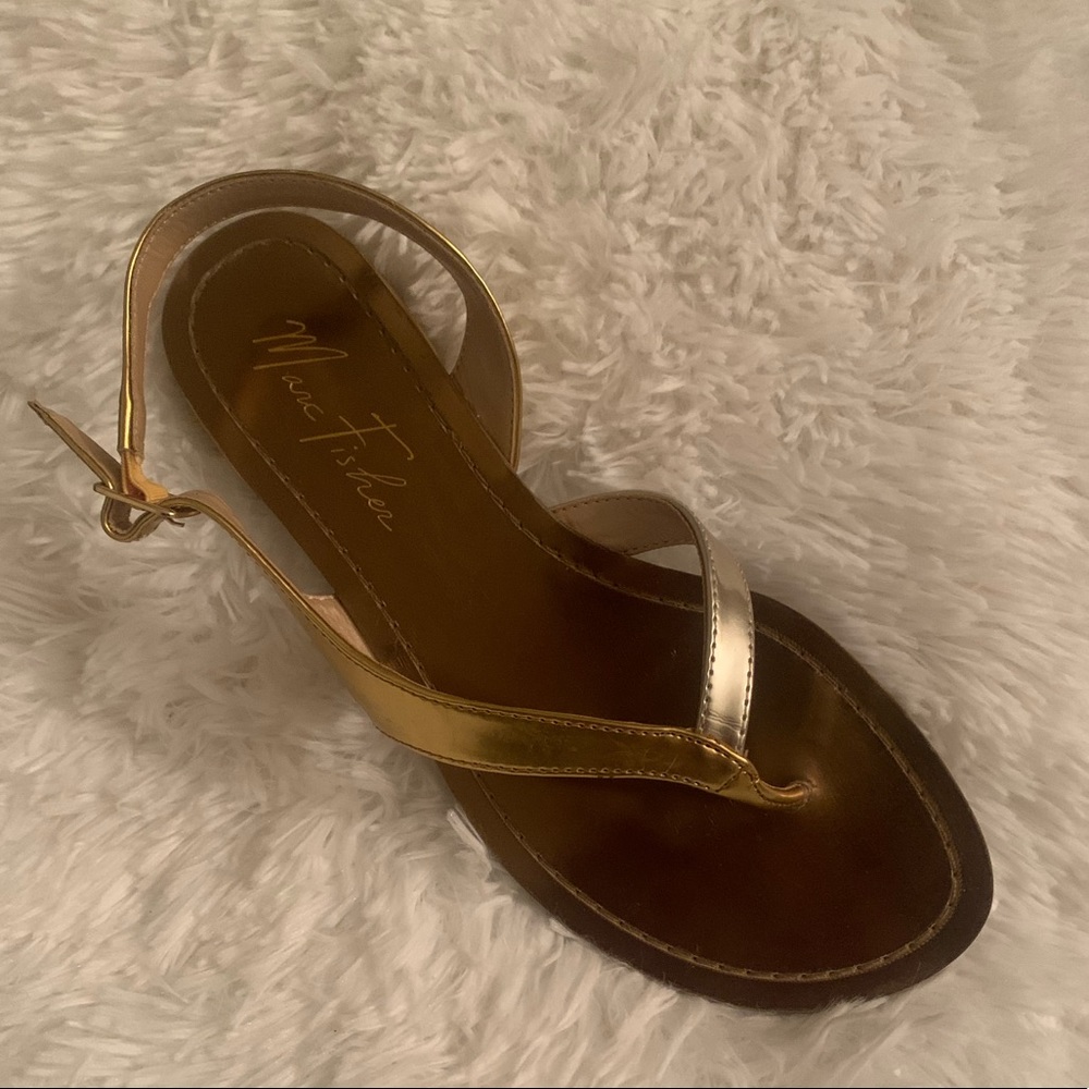 🌟 - Gold Sandals. - Picture 1 of 5